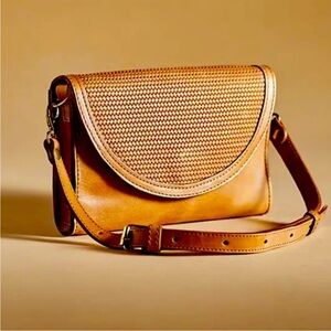 Anthropologie Nisolo Cleo Convertible Clutch in Tan/ Beige